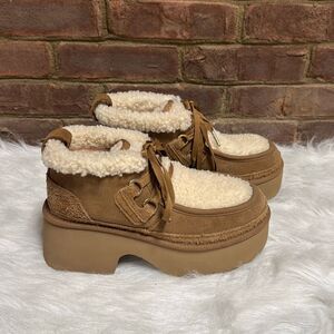 Ugg Women’s Classic New Heights Genuine Shearling Lace-Up Bootie Size 8